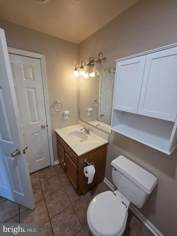 260 WHITE DOGWOOD DR, Etters, PA 17319