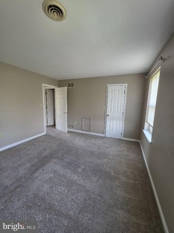 260 WHITE DOGWOOD DR, Etters, PA 17319