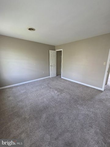 260 WHITE DOGWOOD DR, Etters, PA 17319