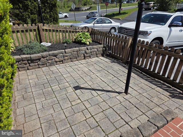 260 WHITE DOGWOOD DR, Etters, PA 17319