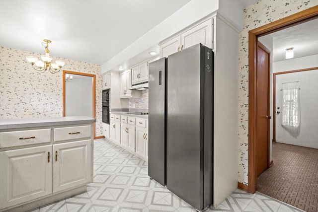 3628 Country LANE, Mount Pleasant, WI 53405