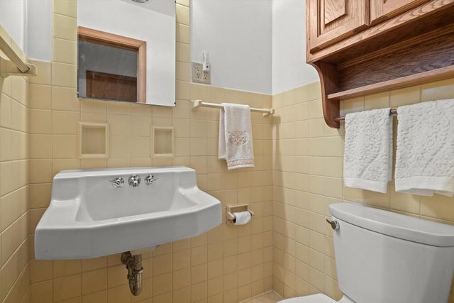 3628 Country LANE, Mount Pleasant, WI 53405