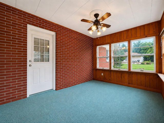 3628 Country LANE, Mount Pleasant, WI 53405