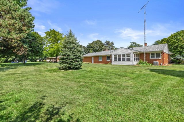 3628 Country LANE, Mount Pleasant, WI 53405
