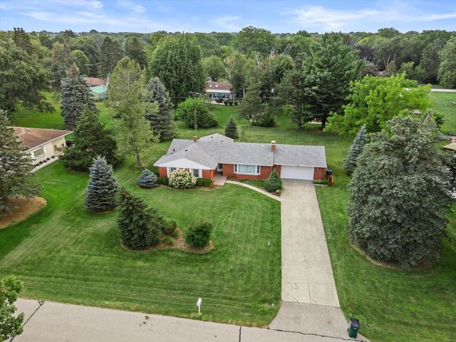 3628 Country LANE, Mount Pleasant, WI 53405