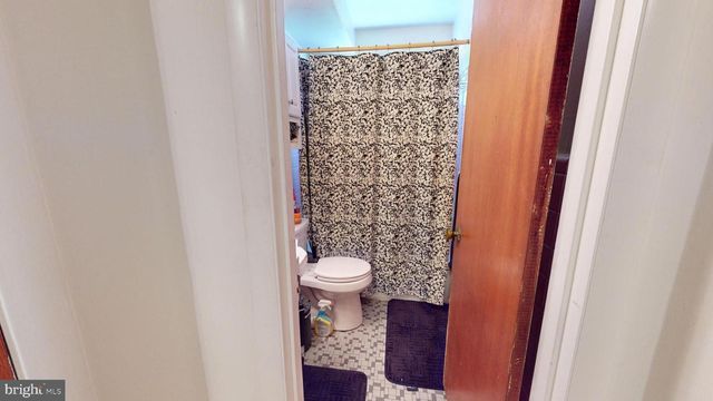 208 N SYLVANIA AVE, Jenkintown, PA 19046