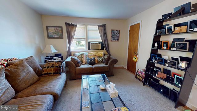 208 N SYLVANIA AVE, Jenkintown, PA 19046
