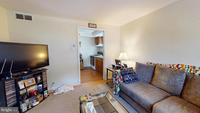 208 N SYLVANIA AVE, Jenkintown, PA 19046