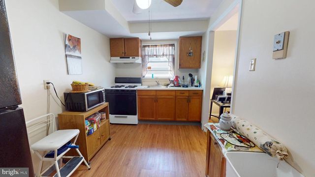 208 N SYLVANIA AVE, Jenkintown, PA 19046