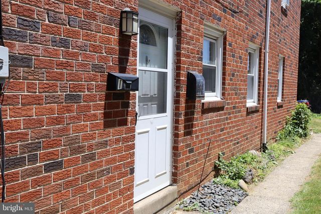 208 N SYLVANIA AVE, Jenkintown, PA 19046