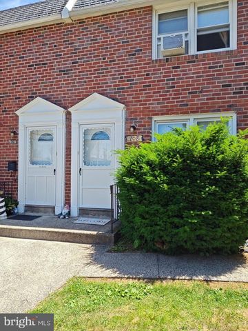 208 N SYLVANIA AVE, Jenkintown, PA 19046