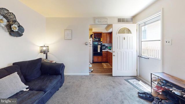 208 N SYLVANIA AVE, Jenkintown, PA 19046