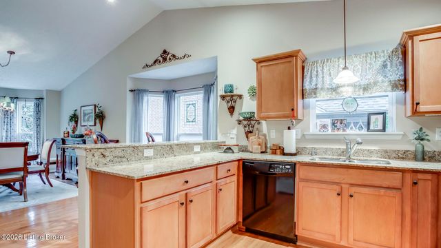 3820 Jean Cain Pl, Louisville, KY 40245