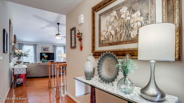 3820 Jean Cain Pl, Louisville, KY 40245