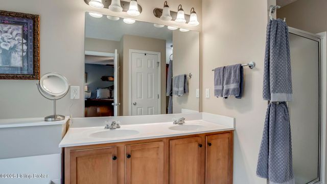 3820 Jean Cain Pl, Louisville, KY 40245