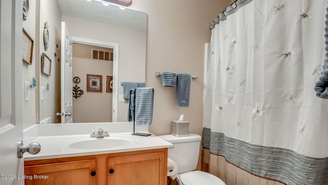 3820 Jean Cain Pl, Louisville, KY 40245