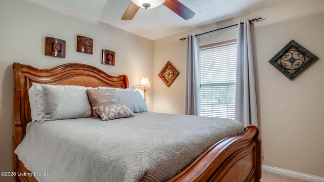 3820 Jean Cain Pl, Louisville, KY 40245