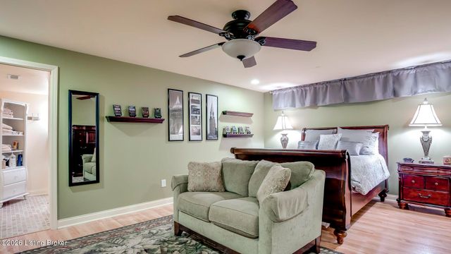 3820 Jean Cain Pl, Louisville, KY 40245