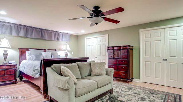 3820 Jean Cain Pl, Louisville, KY 40245