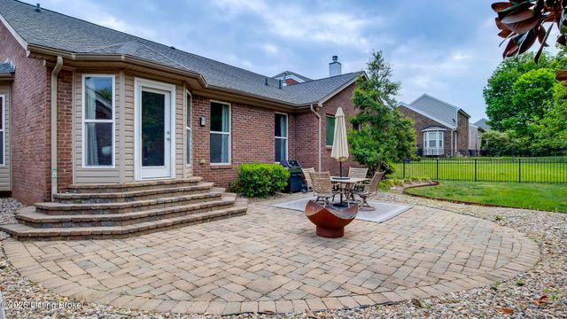 3820 Jean Cain Pl, Louisville, KY 40245
