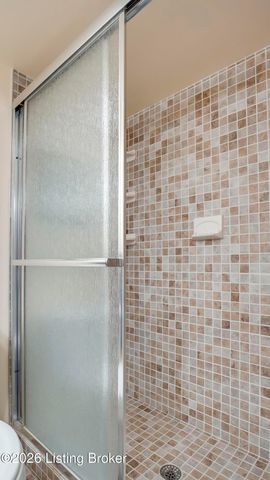 3820 Jean Cain Pl, Louisville, KY 40245