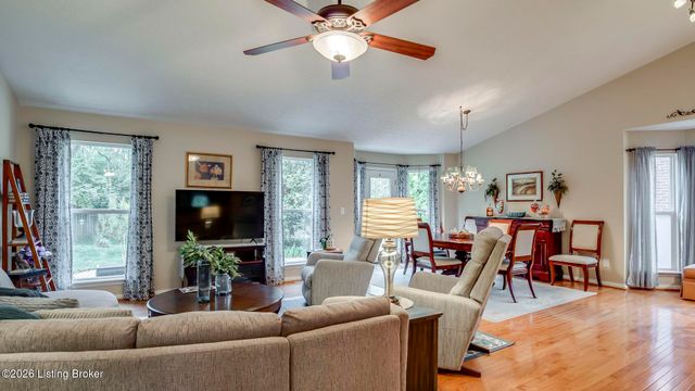 3820 Jean Cain Pl, Louisville, KY 40245