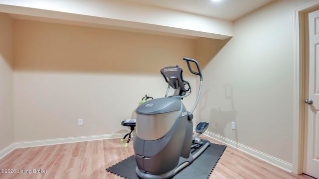 3820 Jean Cain Pl, Louisville, KY 40245