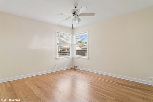 6334 N KILDARE Avenue, Chicago, IL 60646