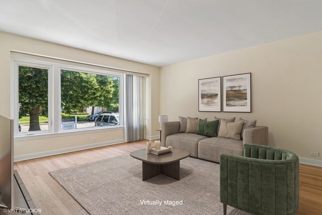 6334 N KILDARE Avenue, Chicago, IL 60646