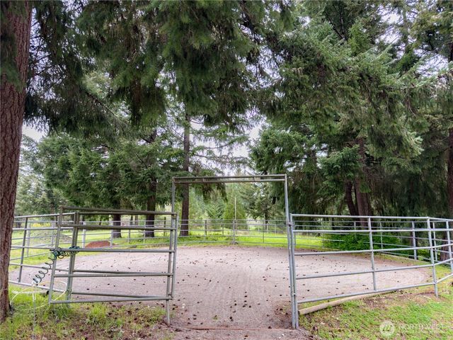 5010 Offut Lake Road SE, Tenino, WA 98589