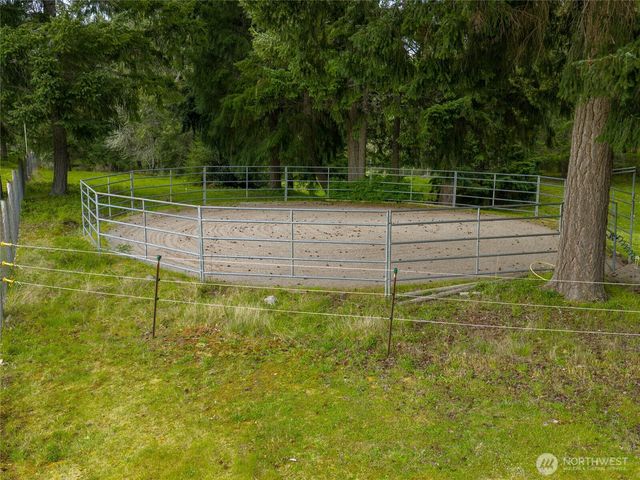 5010 Offut Lake Road SE, Tenino, WA 98589