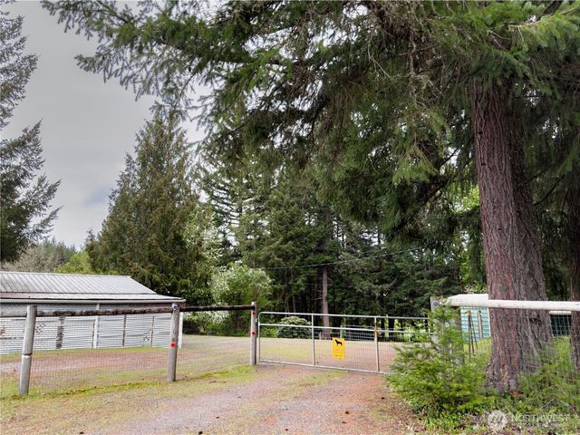 5010 Offut Lake Road SE, Tenino, WA 98589