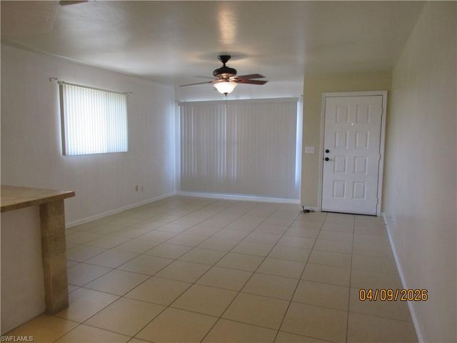1218 NE 8th TER, Cape Coral, FL 33909