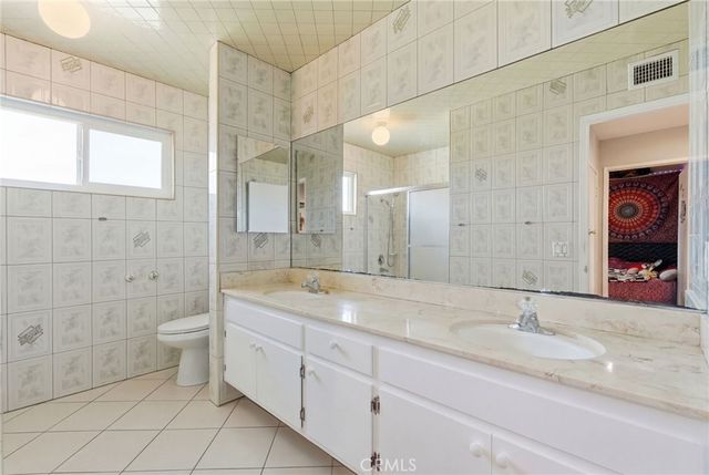 13435 Chase Street, Arleta, CA 91331