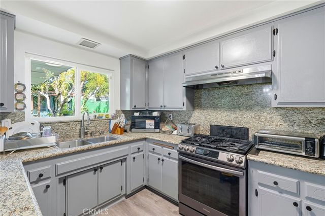 13435 Chase Street, Arleta, CA 91331