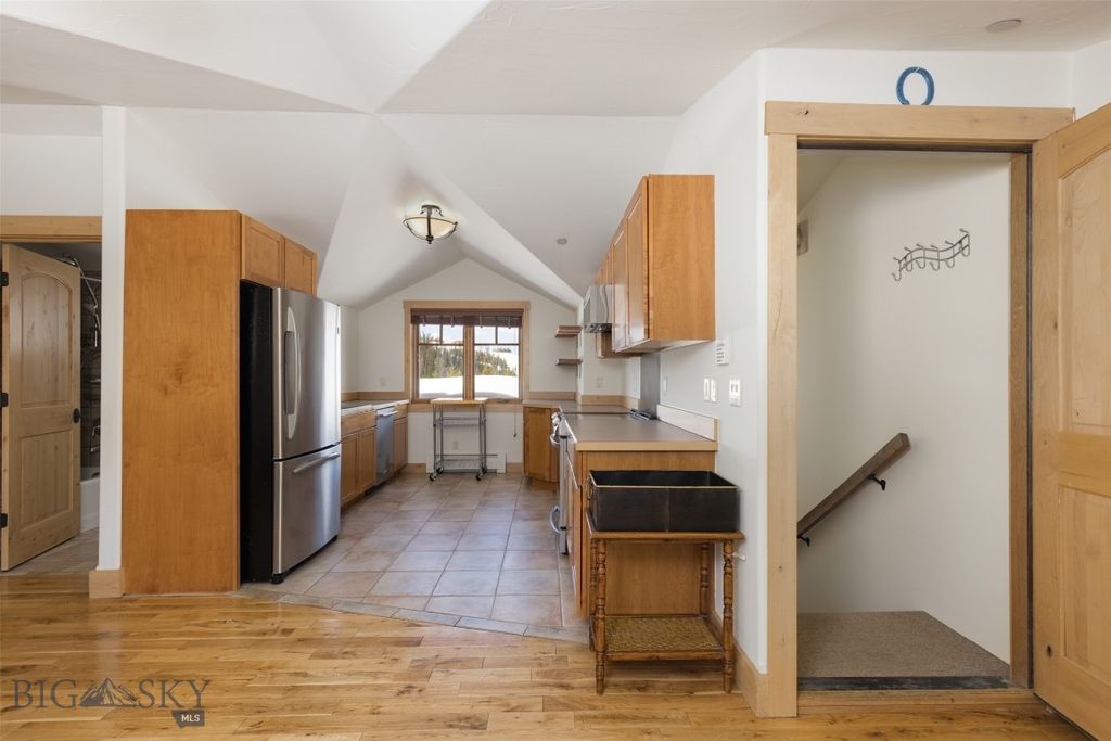 16 Half Hitch, Big Sky, MT 59716 photo 83