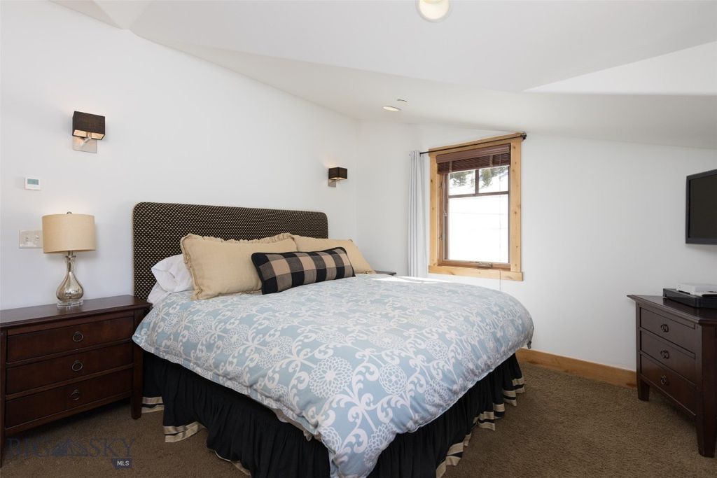 16 Half Hitch, Big Sky, MT 59716 photo 96