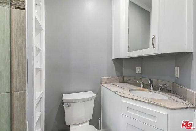 1110 W 80th Street, Los Angeles, CA 90044
