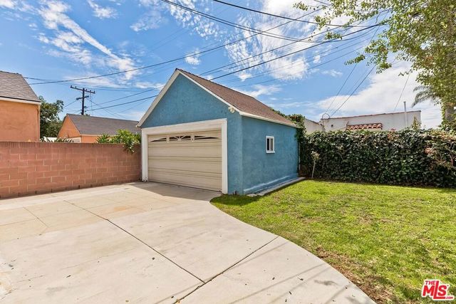 1110 W 80th Street, Los Angeles, CA 90044
