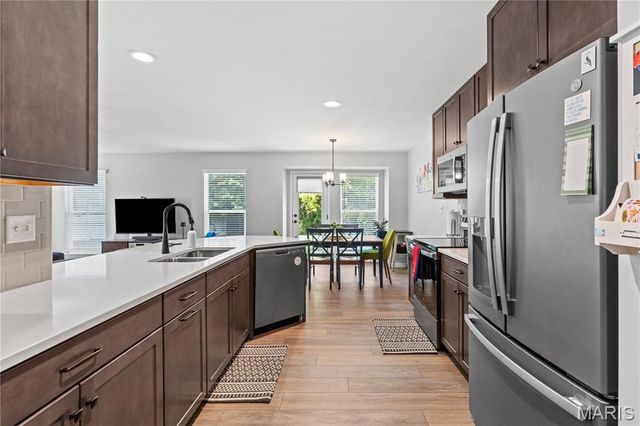 60 Richmond Center Court, St Peters, MO 63376