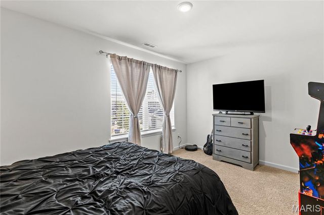 60 Richmond Center Court, St Peters, MO 63376