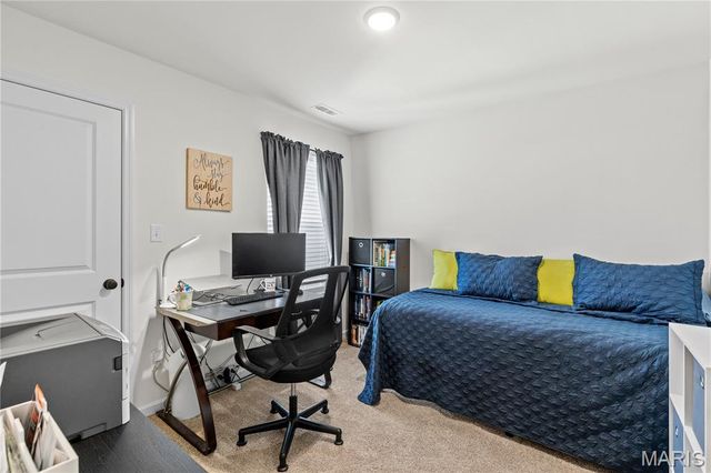 60 Richmond Center Court, St Peters, MO 63376