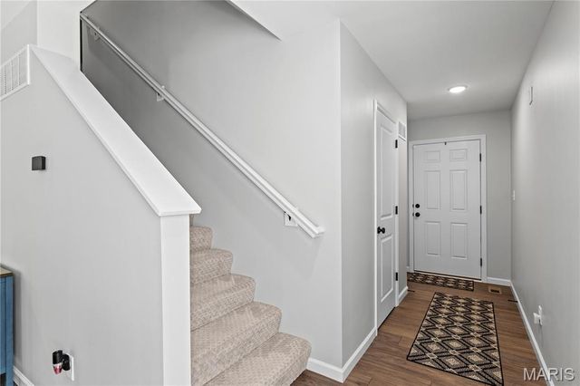 60 Richmond Center Court, St Peters, MO 63376
