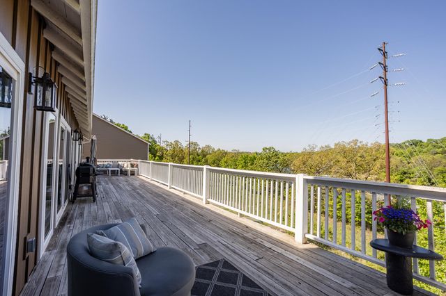 134 Little Creek Lane, Kimberling City, MO 65686