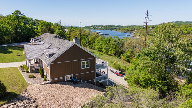 134 Little Creek Lane, Kimberling City, MO 65686