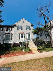 4157 WEEPING WILLOW CT #147A, Chantilly, VA 20151