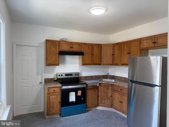 577 BILLINGS AVE, Paulsboro, NJ 08066