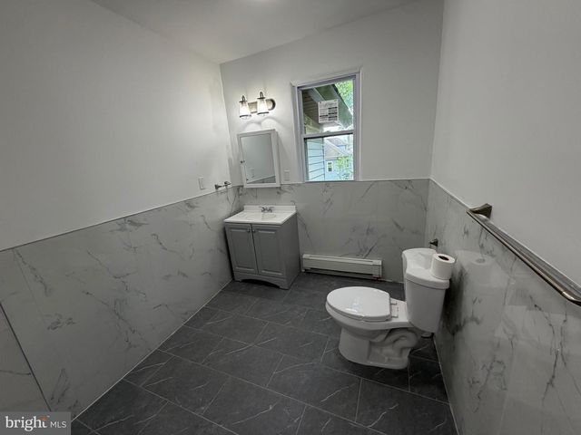 577 BILLINGS AVE, Paulsboro, NJ 08066