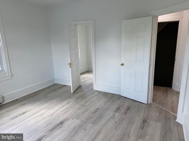 577 BILLINGS AVE, Paulsboro, NJ 08066