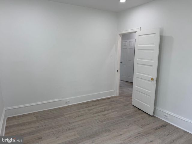 577 BILLINGS AVE, Paulsboro, NJ 08066